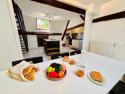 Gîtes Montvaltin - Appartement spacieux 3 chambres & cuisine