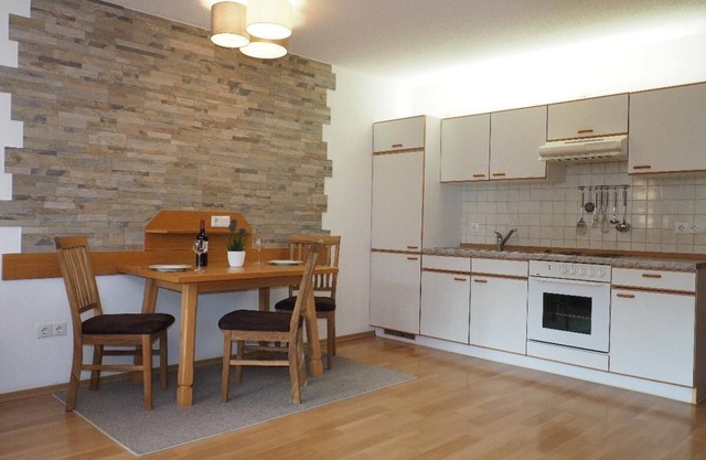 Acogedor apartamento de una habitación con balcón orientado al sur