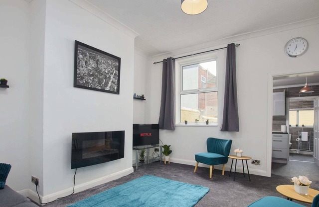 Lavender Stays - Genoa House, Free Wi-Fi, 6 guests