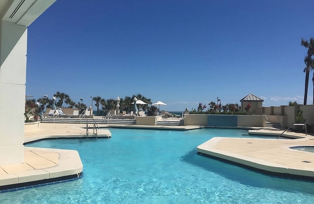 VACAY PLAYA! GRAN UNIDAD, PISCINA, SALA DE JUEGOS!