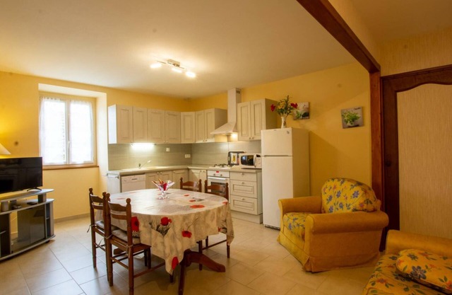 Casa rural Saint-Crépin-et-Carlucet, 2 dormitorios, 5 personas