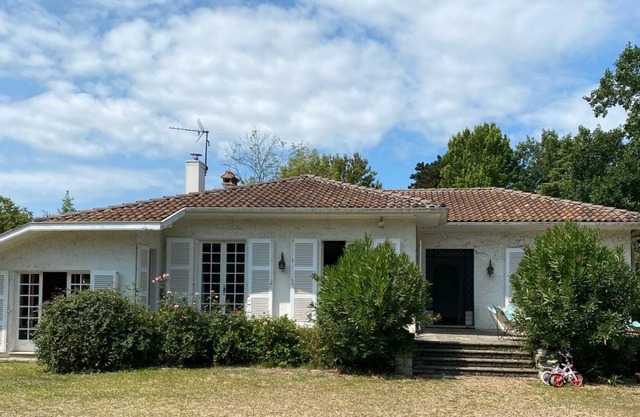 Casa rural Saint-André-de-Seignanx, 4 dormitorios, 9 personas