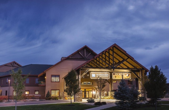 Glacier Canyon Resort con acceso gratuito a parques acuáticos y otras comodidades
