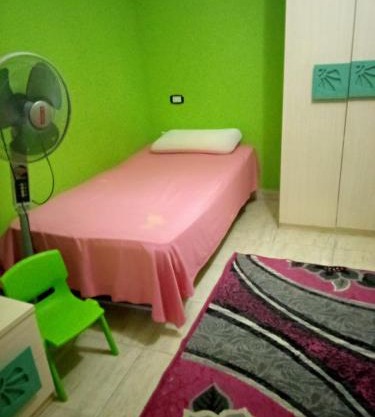 Gleem Plaza House