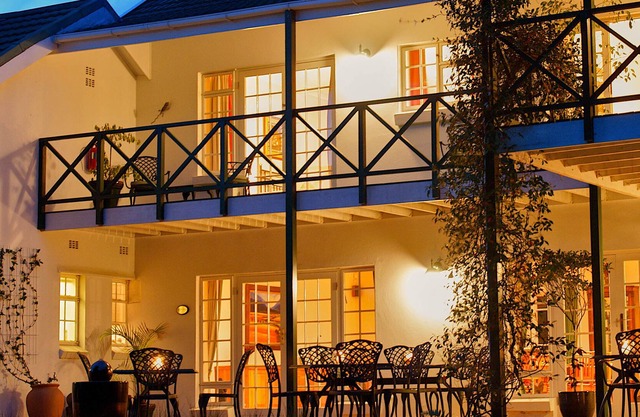 Golden Hill Guest House & Tours - Adults Only