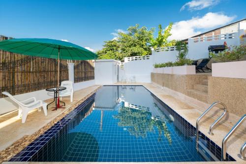 Golden Sands Villa only 15 minutes walk to beach