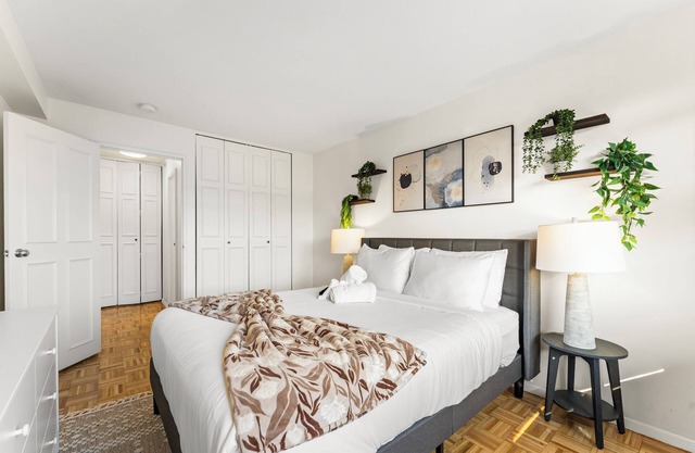 Gorgeous 2BR Next to BU 7348