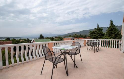 Gorgeous Apartment In Gornji Karin