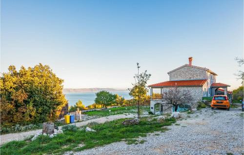 Gorgeous Apartment In Gondolici