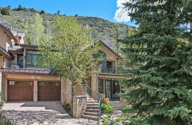 Gorgeous Aspen Spacious Family Home