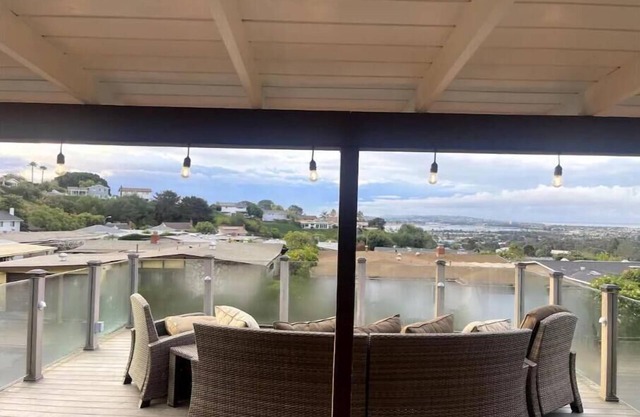Gorgeous Bay & Ocean Views from large deck & home