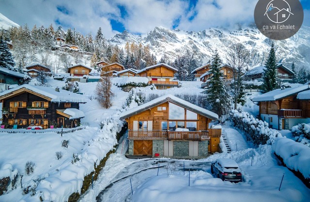 Hermoso Chalet Eden completamente renovado cerca de los baños.