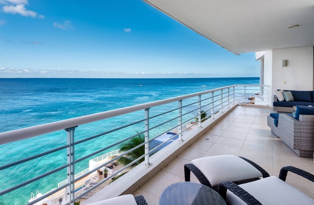 Nah Ha # 502, hermoso condominio de 3 recámaras frente al mar, North Shore, ¡Excelente snorkel!