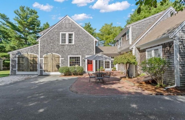 Gorgeous Getaway on the Cape Cod Bikepath **New!**