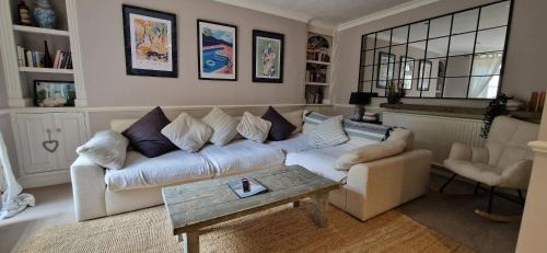 Gorgeous Hideaway in Classy Clifton