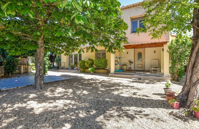 Preciosa casa en Sorgues con WiFi