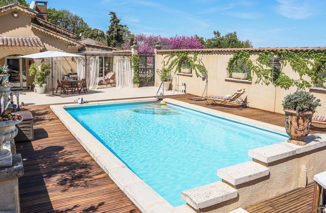 Preciosa casa en Vernègues
