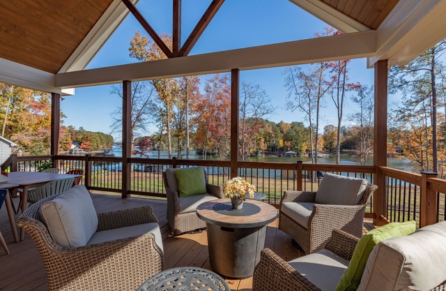 Gorgeous Lakefront Home, Peaceful, Fully Stocked, Fire Pit