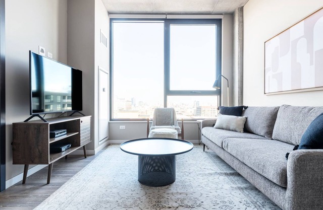 Gorgeous Loop 1BR w/ Pool, Gym, nr. Financial District by Blueground