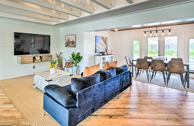 Gorgeous Naples Getaway w/ Backyard Oasis!