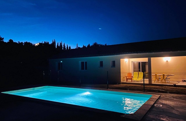 Gorges de l'Ardèche New villa with swimming pool 8/9 people