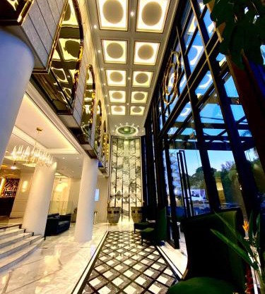 Grand Eska Hotel & Suites Batam