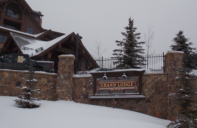 Grand Lodge @ Peak 7 Units 1406 A & B Ski-in/out 2 BR Luxury Ski Condo