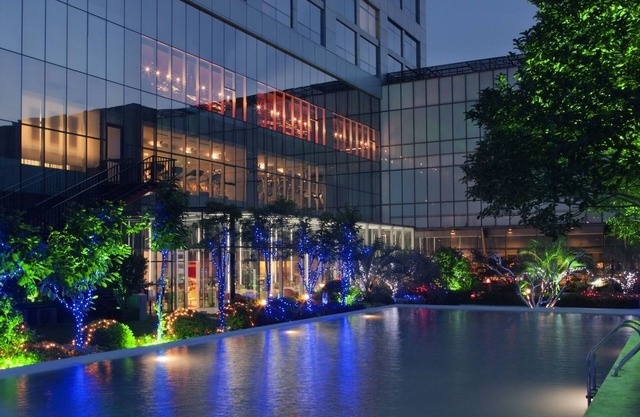 Grand Mercure Shanghai Century Park Hotel