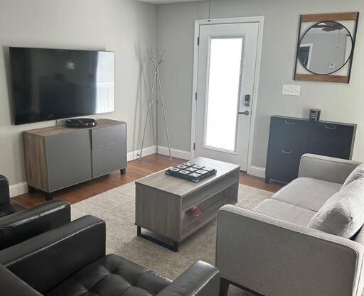 Grand Oaks Retreat in the Heights
