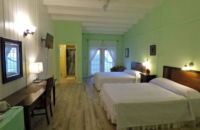 Grand Turk Vibes B&B - Balcony room, with 2 queen beds with partial ocean view!