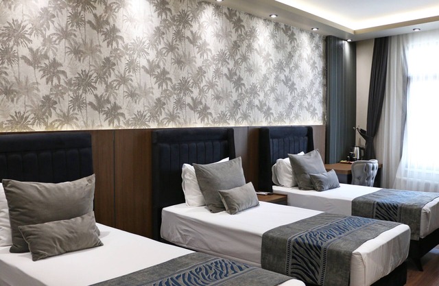 Grand Uskudar Hotel