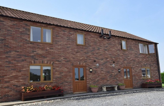 Grange Farm LAKE VIEW 2 - Una cabaña de 2 dormitorios para dormir 4 con jacuzzi privado
