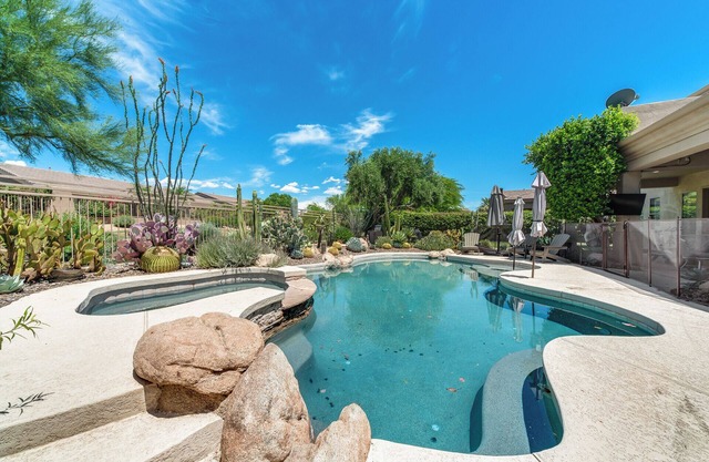 Grayhawk Getaway | 4-Bed Luxury w/ Spa & Pool Heat