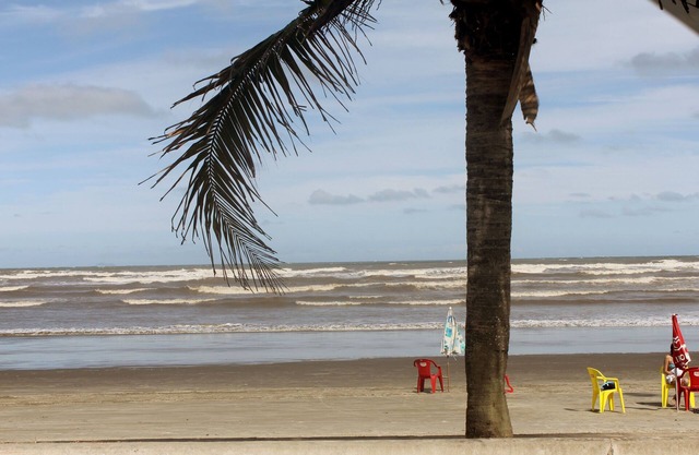 VENDO HERMOSA CASA EN PLAYA (AROMA)
