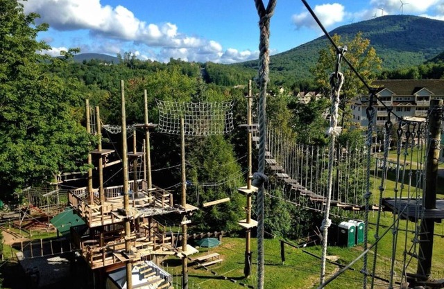 Great Pet Friendly Condo at Jiminy Peak for Spring Skiing
