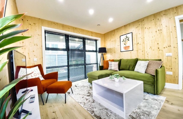 Green Mews Houses with free parking by My Getaways