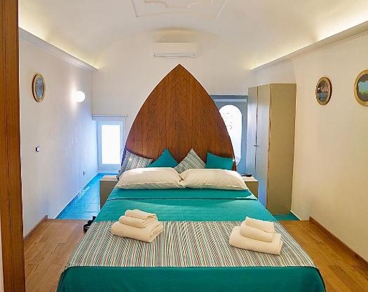 Grotta Verde Luxury Suite by CapriRooms