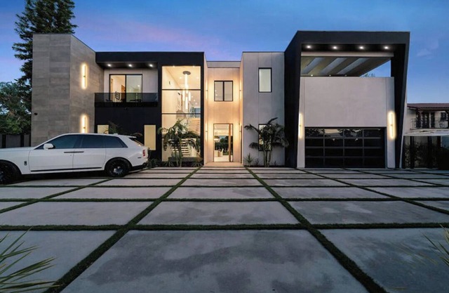 Villa moderna de alta tecnología muy espaciosa y privada con piscina y más