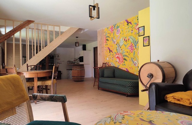 Casa de huéspedes 'Accotinae' con vistas a la montaña, jardín compartido y Wi-Fi