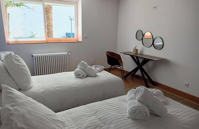 Casa de huéspedes 'Chambre' con terraza privada, jardín compartido y Wi-Fi