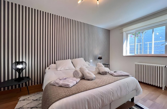 Casa de huéspedes 'La Chambre Rayures' con terraza compartida, jardín compartido y Wi-Fi