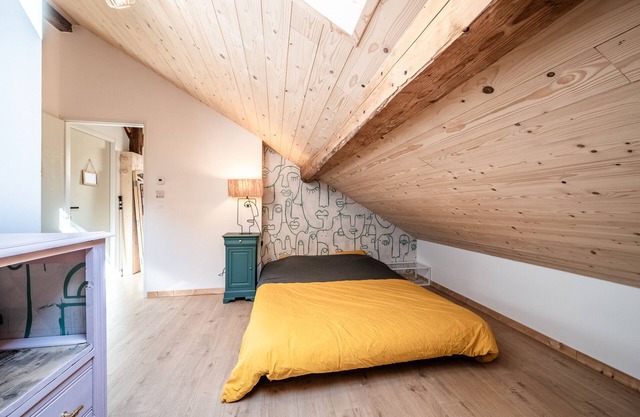 Casa de huéspedes 'Printemps' con vistas a la montaña, terraza privada y Wi-Fi