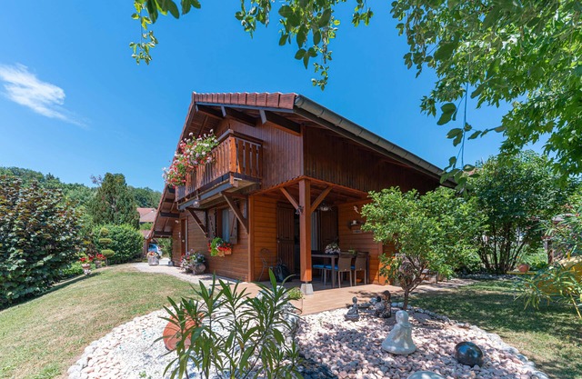 Casa de huéspedes 'Serenidad' con vistas a la montaña, terraza compartida y Wi-Fi