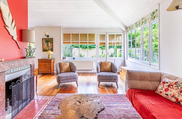 GuestReady - Serene home with lush garden