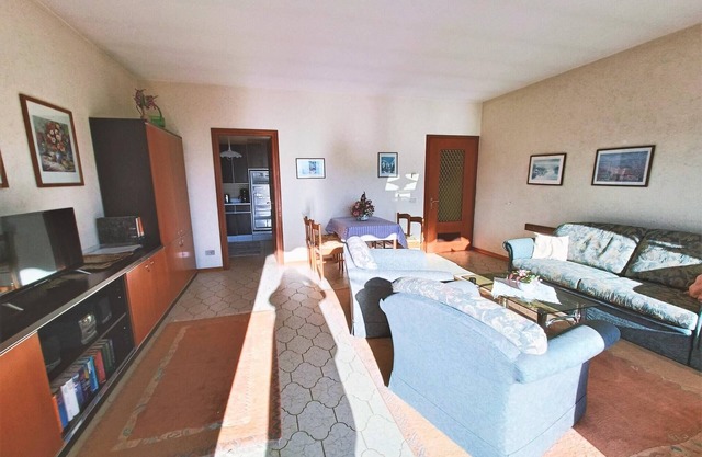 Casa en Italia con vistas al mar y montaña
