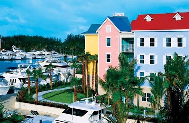 Harborside At Atlantis, 1 Bedroom Deluxe Villa. 4 Water Park Bands Included!