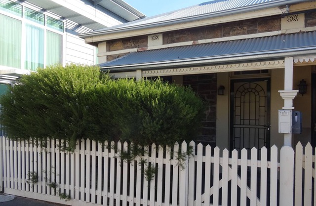 Harriett's Cottage (en la esquina SE de la ciudad de Adelaide)