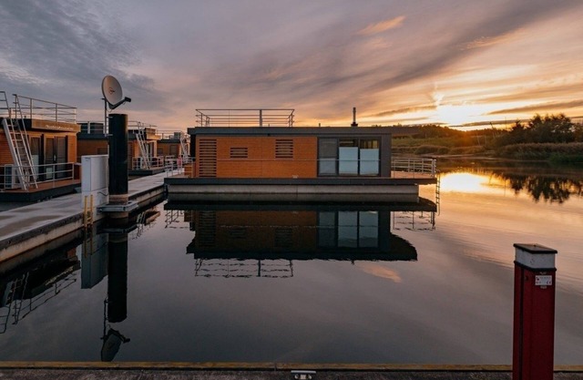 Hausboot für 6 Gäste mit 45m² in Klitten