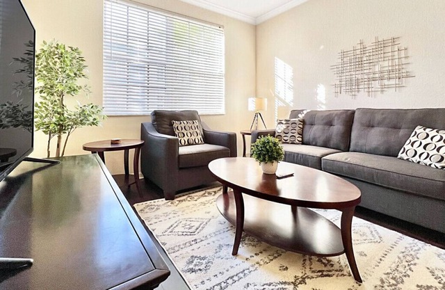 Heart of Idyllic Westchase, Private Garage