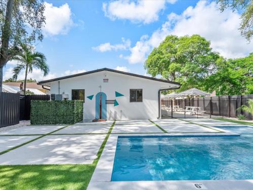 Heart Of Miami W Pool & Close To Beach